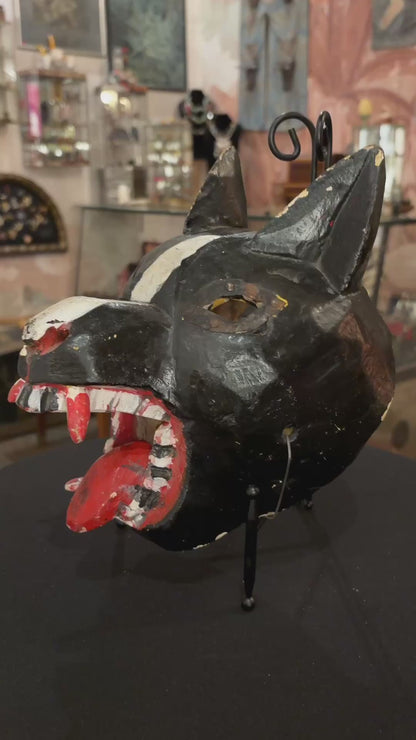 Máscara de Lobo de Encías Rojas / Red-Gummed Wolf Mask, 1960's