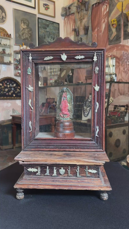Nicho con Milagritos / Niche with Milagros, Late 19th Century